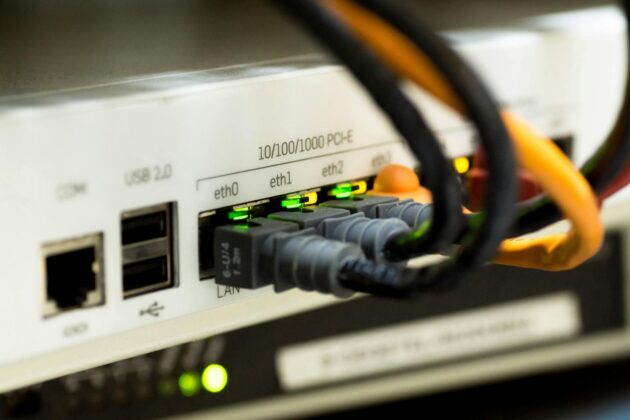 Why Linux Is the Backbone of Secure IoT Deployments | Unixmen